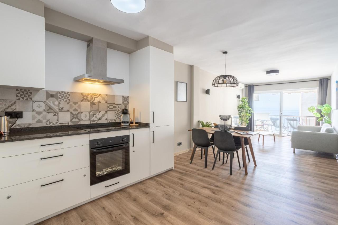 Stylish Apartment With Sea View Nerja Zewnętrze zdjęcie